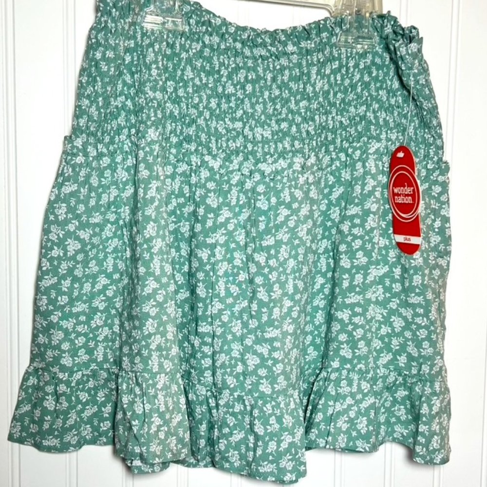 Green Floral Girls Skorts L 10/12 Plus NWT